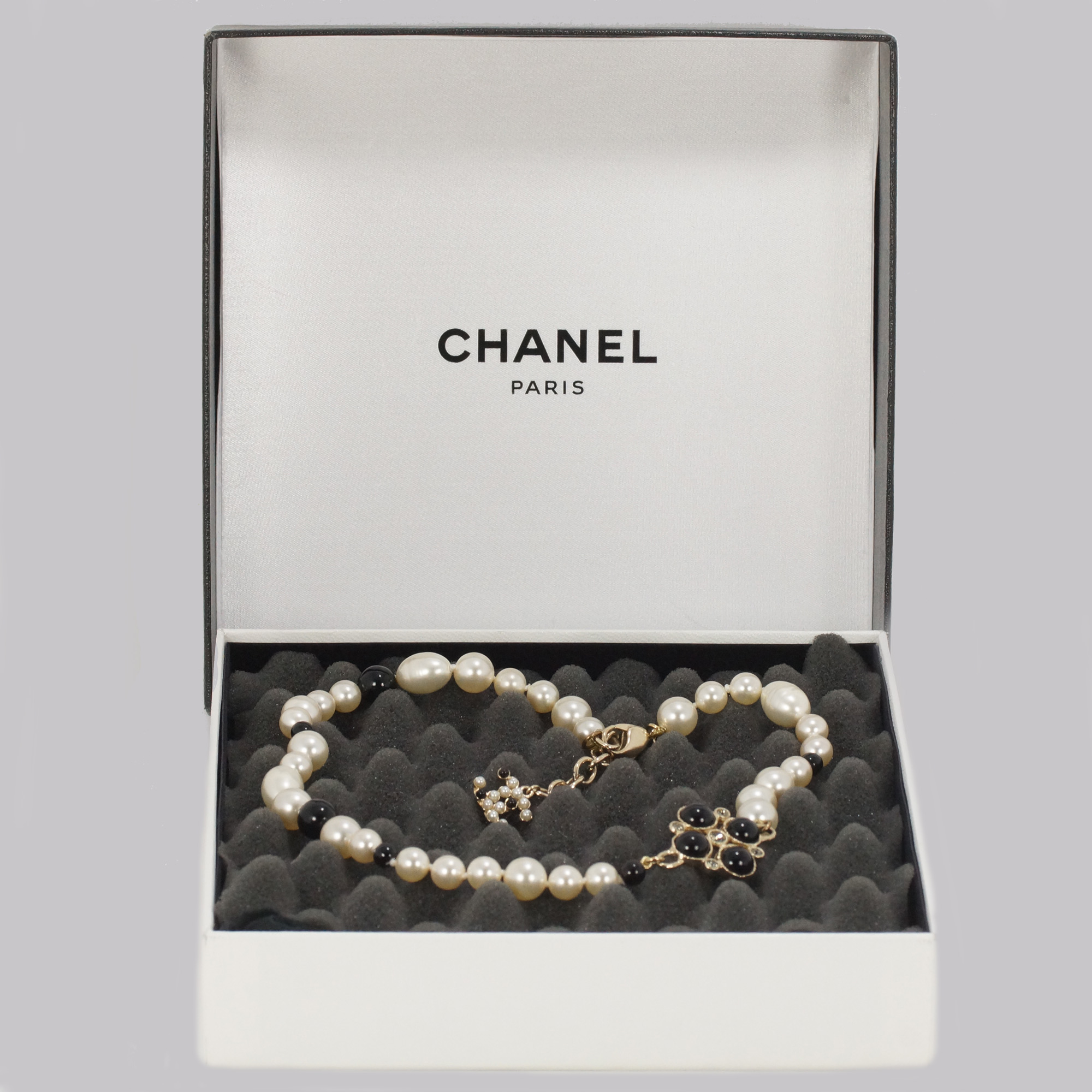 Accessories Michael's Consignment NYC – Tagged chanel