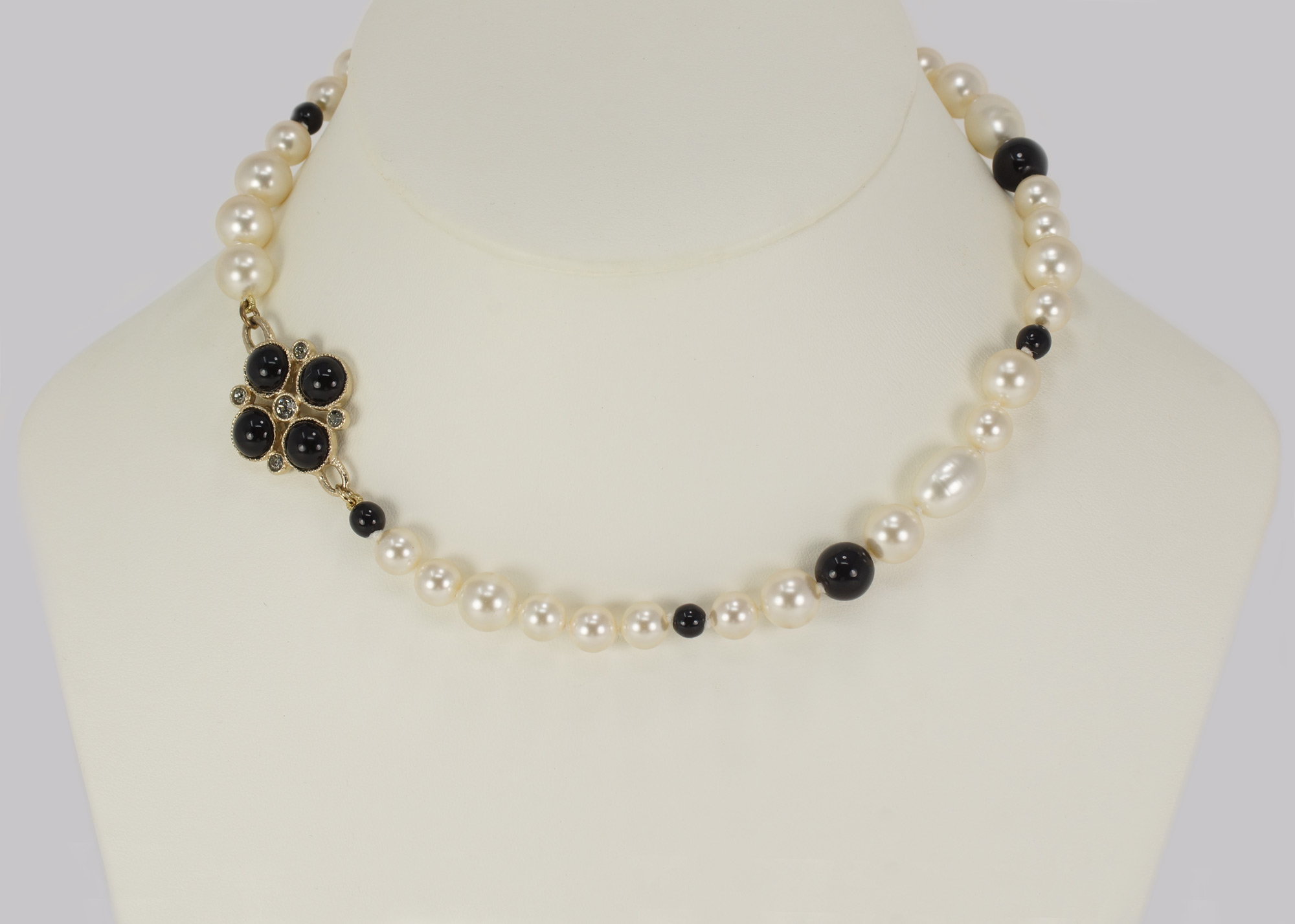 Chanel Pearl Necklace Black Bead & Crystal - The Chelsea Bijouterie paula