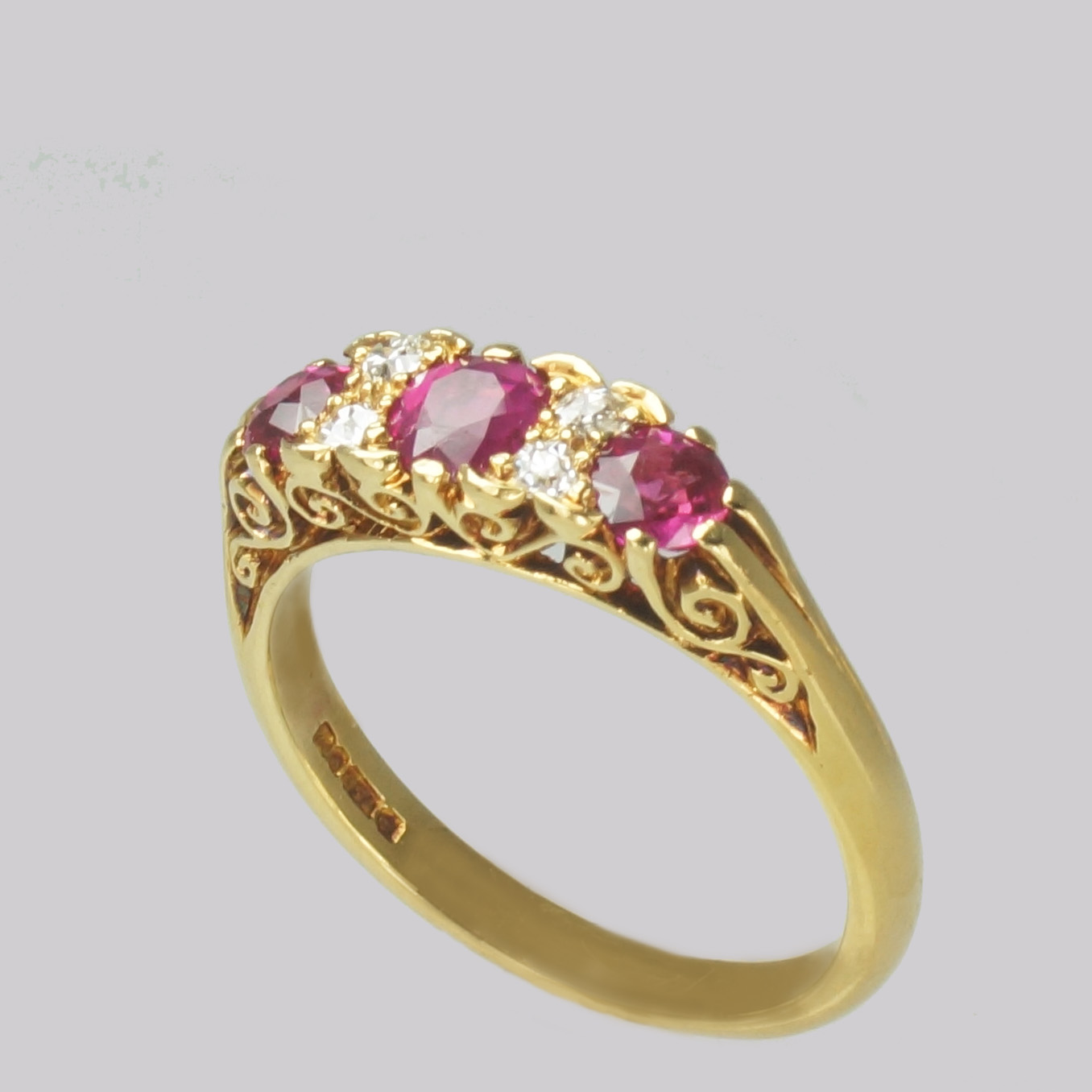 Vintage 18ct Gold Ruby & Diamond Ring - The Chelsea Bijouterie
