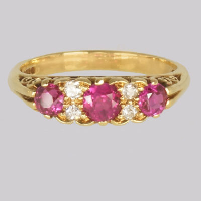 Vintage 18ct Gold Ruby & Diamond Ring