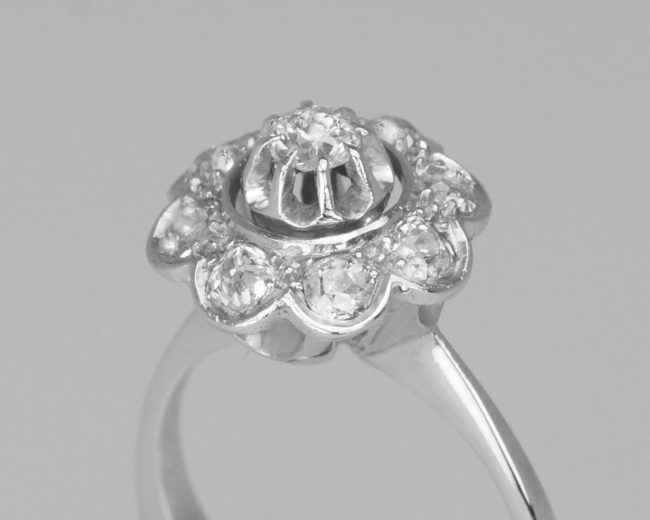 French cluster ring
