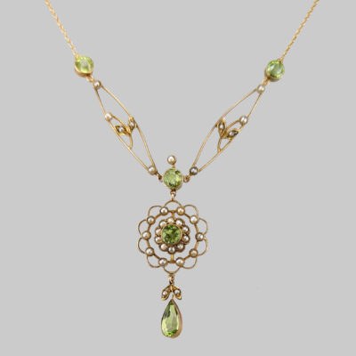 Peridot & Pearl Antique Necklace