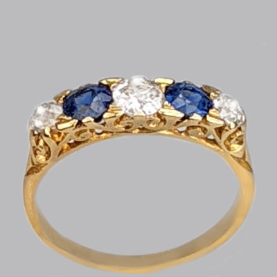 Antique Sapphire & Diamond Ring