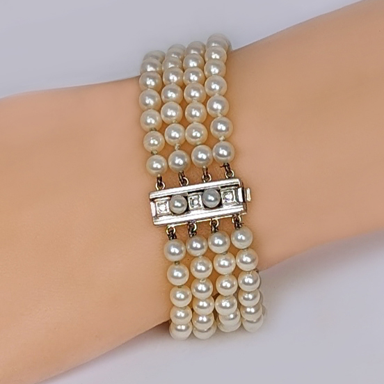 Vintage Pearl Bracelet with Diamond Clasp - The Chelsea Bijouterie