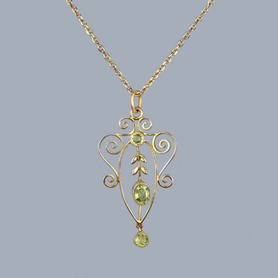 Art Nouveau Peridot Gold Pendant on Chain