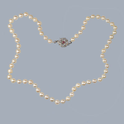 Vintage Pearl Necklace Cultured with 18ct Ruby Floral Clasp