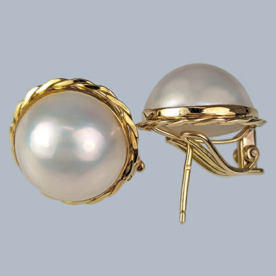 Vintage 18ct Gold Mabe Pearl Earrings 1950s