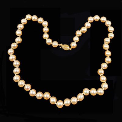 Vintage Single Strand Creamy Pink Pearl Necklace